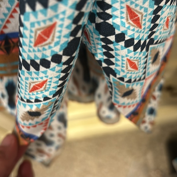 MUSE Jewel  Embellished Abstract Sleeveless Dress - Picture 6 of 7